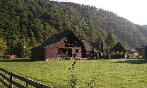 Cabana Valea Iadului Remeți