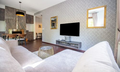 Apartamenty InPoint - Krowoderska 66. 2 sypialnie + ogród. 