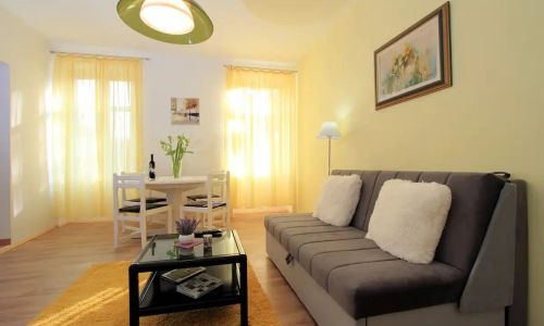 Apartmanok Parkolóhellyel Otocac, Velebit - 20246 Otočac