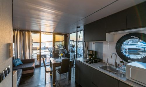 Domki na wodzie Topiko Czarter - Port przy hotelu Ognisty Ptak