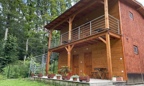 Tölgyfa Büfé és Vendégház Kesztölc Klastrompuszta 