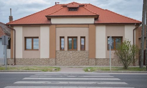 Kővár Vendégház Edelény