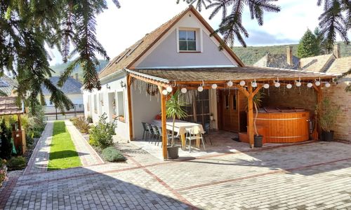 Borostyánkút Wellness Home Vendégház Bakonybél