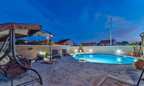 Apartments Bakija Pakoštane