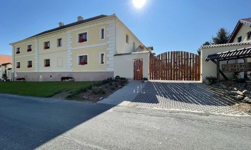 Penzion U Hánů Meclov