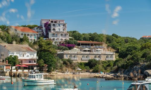 Garden Resort - Apartments Maslina Novalja