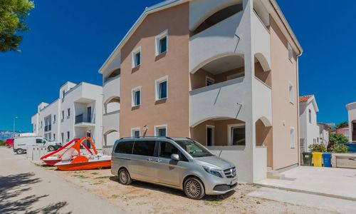 Apartments Budimir Vir