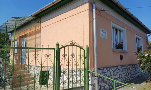 Kossuth Vendégház Cserépfalu