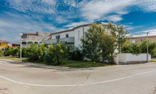 Apartments Palaic Vir