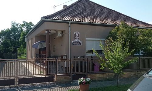 Nyugalom Vendégház Felsőszentmárton