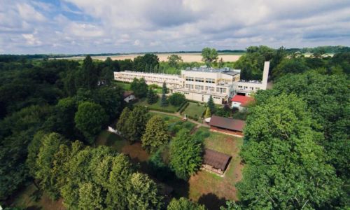 CENTRUM SZKOLEŃ I KONFERENCJI GEOVITA W JADWISINIE