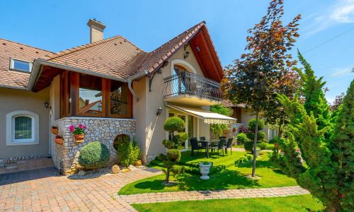 Helka Apartmanház Balatonlelle