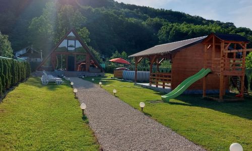 Cabana A-frame Nis Coțofenești