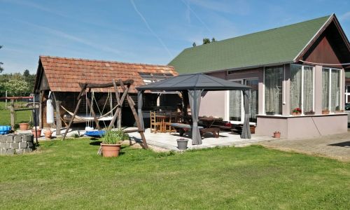 Novákporta Vendégház Lakhegy