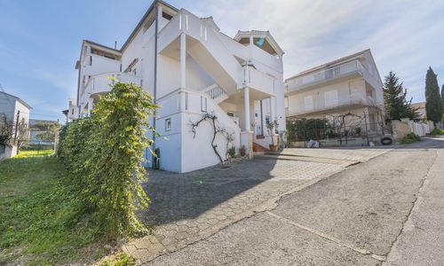 Apartments Family VillaArta Murter