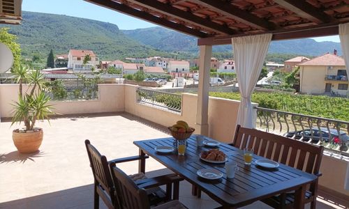 Apartment Buncuga Jelsa