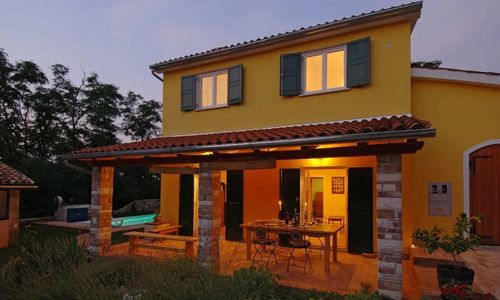 Villa Peronospora Umag