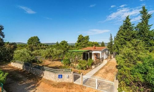 Nyaralóház Parkolóhellyel Rudina, Hvar - 18333 Rudina