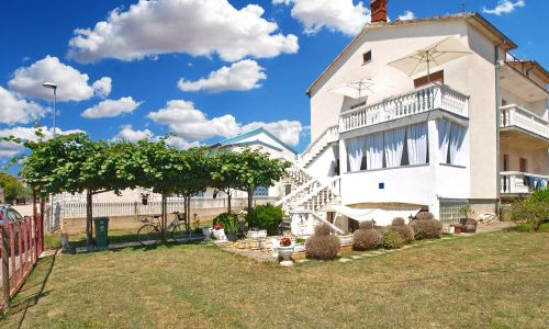 Apartmanok Parkolóhellyel Fazana - 20637 Fažana
