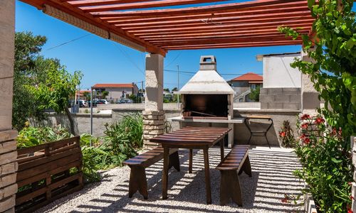 Apartmanok Parkolóhellyel Vir - 21482