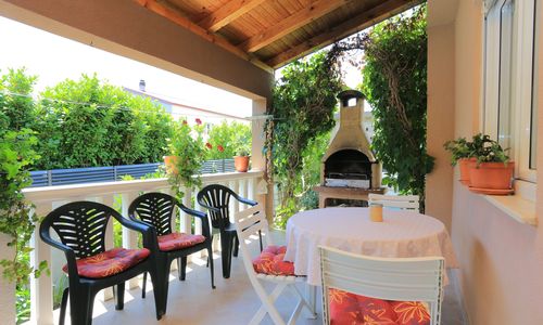 Nyaralóház Parkolóhellyel Kastel Stafilic, Kastela - 21506 Kaštel Štafilić