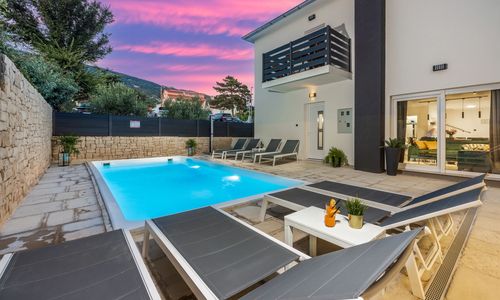 Nyaralóház Medencével Baska, Krk - 21537 Baška