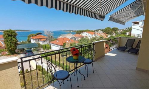 Nyaralóház A Tenger Mellett Barbat, Rab - 22420 Barbat