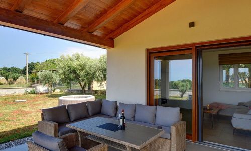 Nyaralóház Parkolóhellyel Valtura, Pula - 22784 Valtura