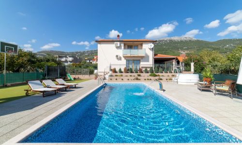 Nyaralóház Medencével Kastel Stari, Kastela - 22832 Kaštel Stari