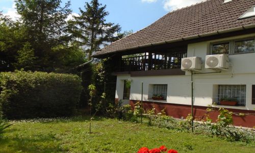 Family Apartman Berekfürdő