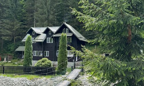 Cabana de pe Râu Runcu