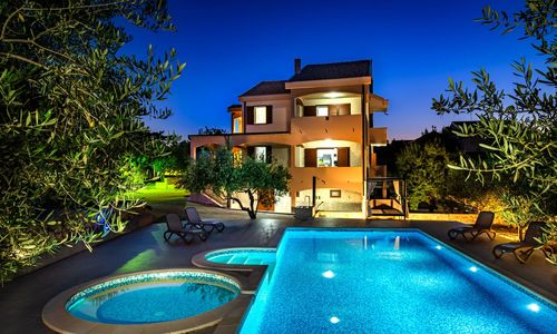 Villa Zlatni Dvori Razanac