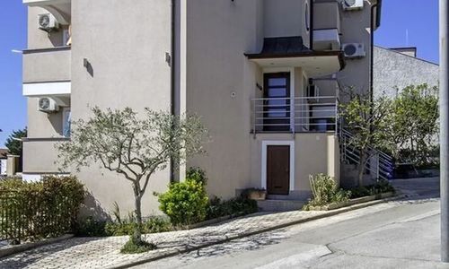 Apartmani Antić 1 Pješčana Uvala