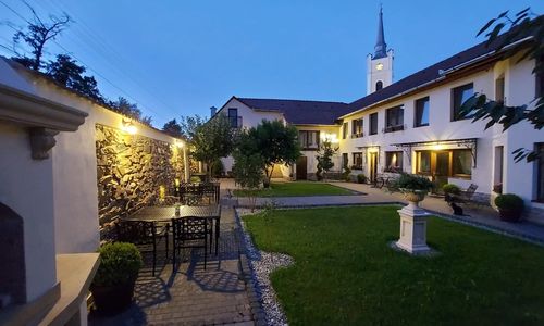 Conacul Poetilor Gura Râului