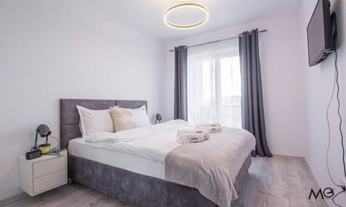 Apartament Mo Host Pink Brașov