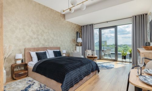 Hanza Tower 639