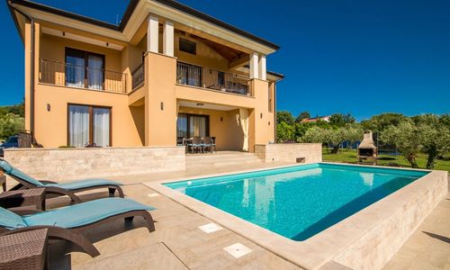 Apartment Villa Cecilia Brusići