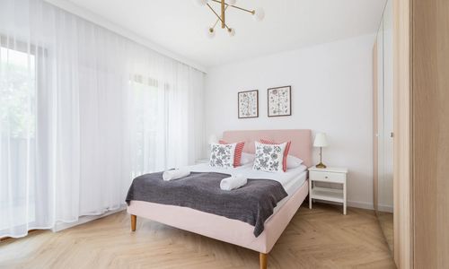 Ceglana 76/10