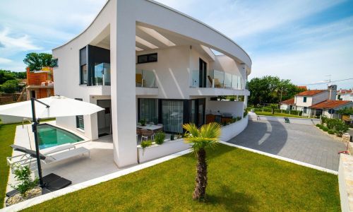 Villa Sarah Vantačići