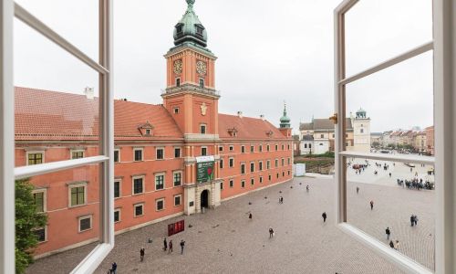 Pl. Zamkowy 15/19 m.23^