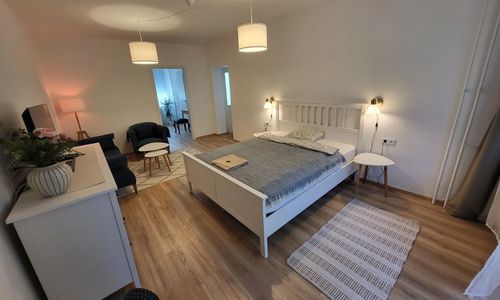 Kislakás a Béke téren Esztergom