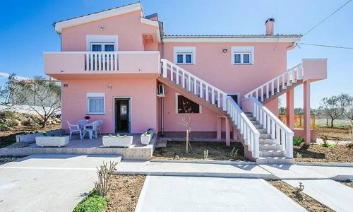 Apartments Perinic Vrsi