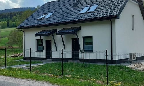 Domek nad potokiem Kamienica