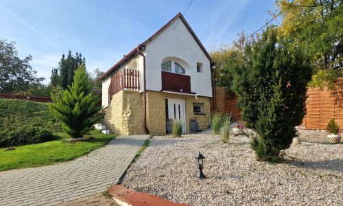 Baráti Vendégház Győrújbarát