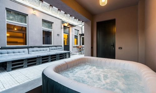 Downtown | Event House with Private Garden&Jacuzzi București
