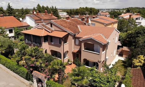 Apartments Leonard Porec