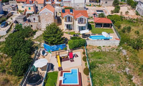 Villa Holiday Reunion Pirovac