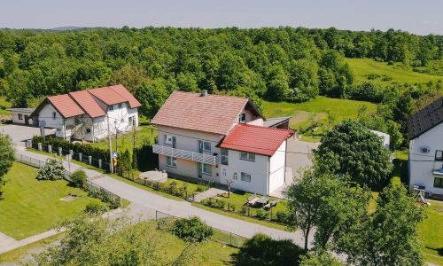 Apartmanok Parkolóhellyel Lipovača, Plitvice - 17657 Lipovača