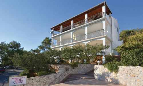 Apartments Nadi Hvar