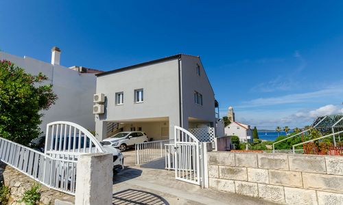 Apartments Marika Hvar